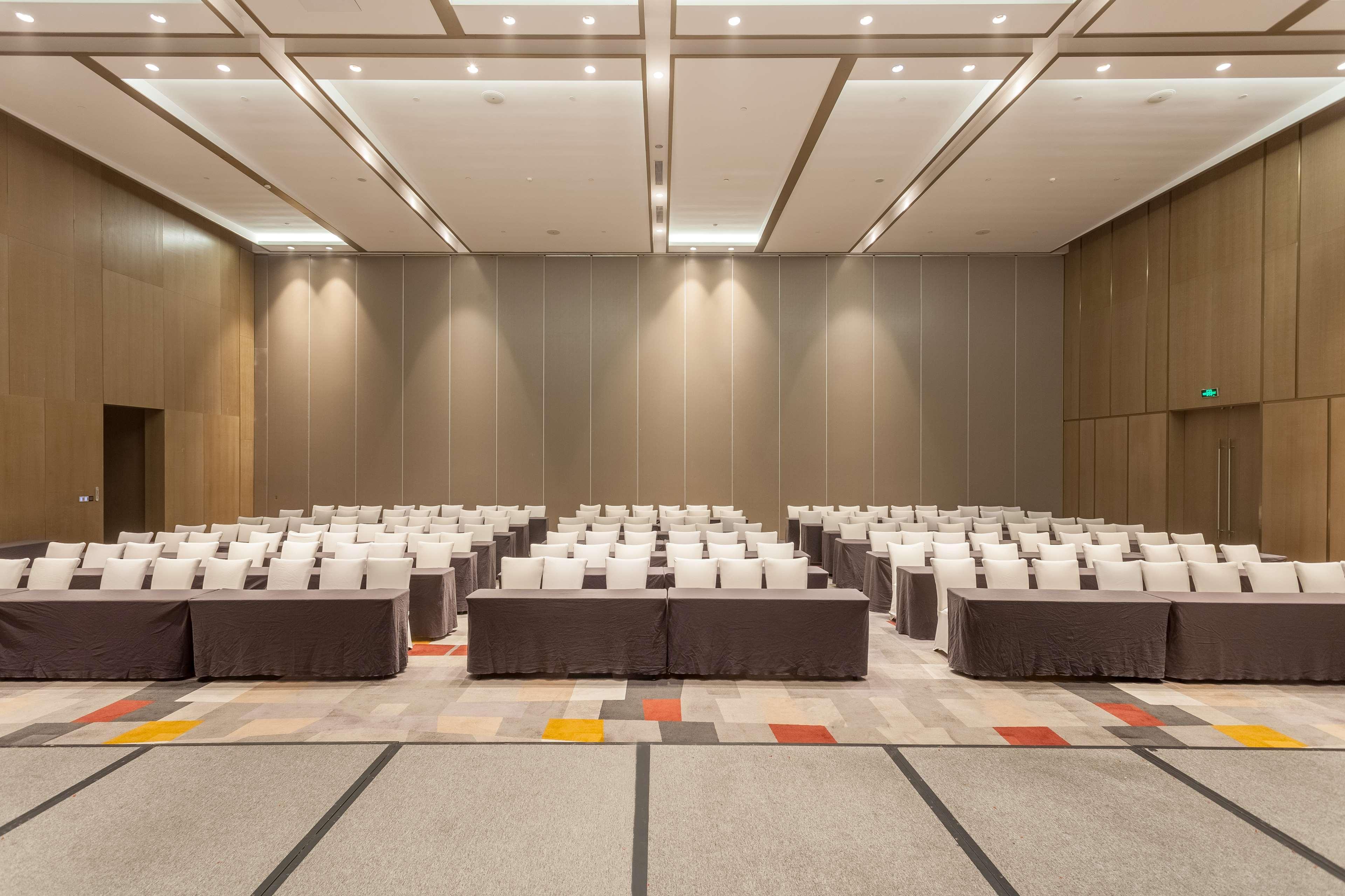 Radisson Exhibition Center Shanghai Extérieur photo