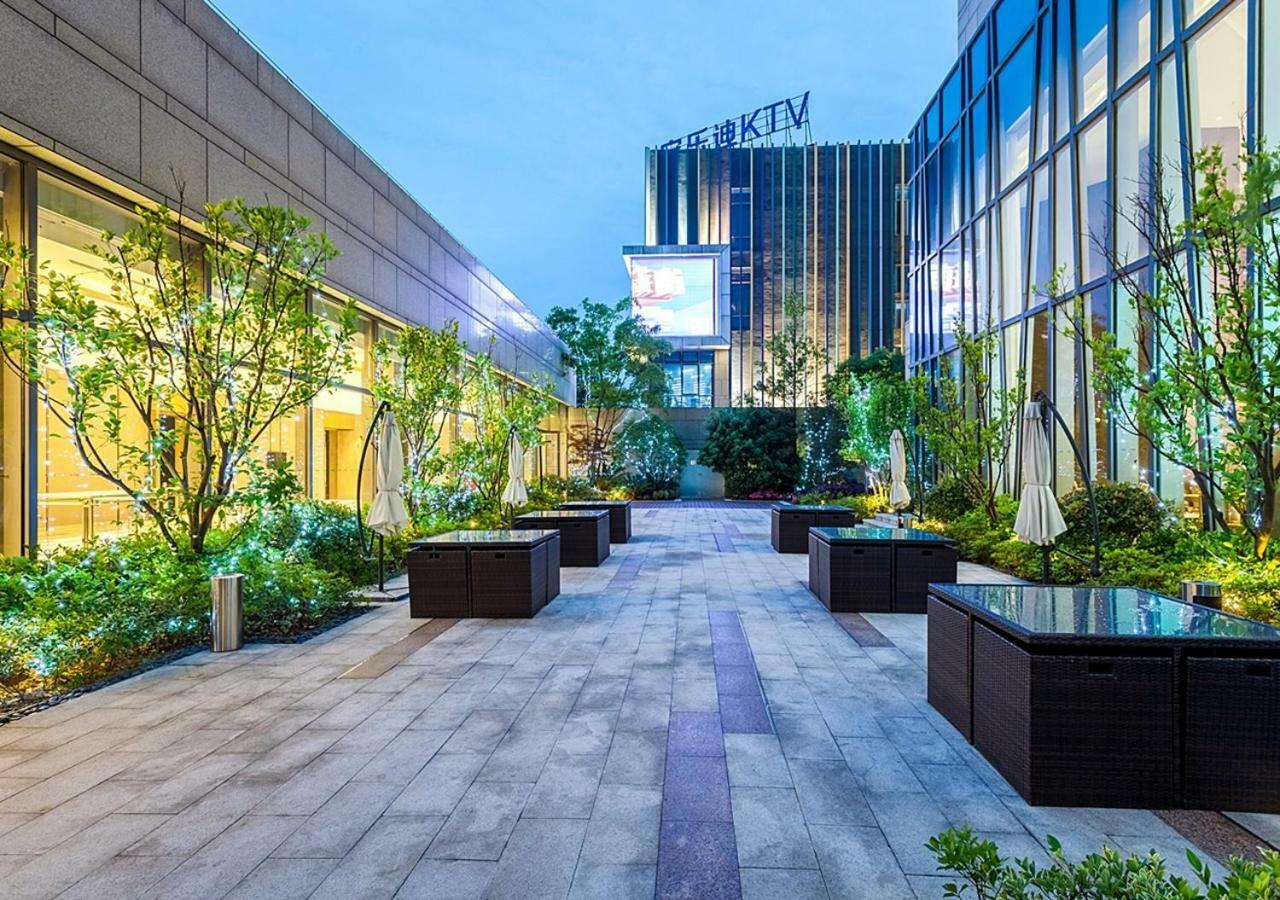 Radisson Exhibition Center Shanghai Extérieur photo